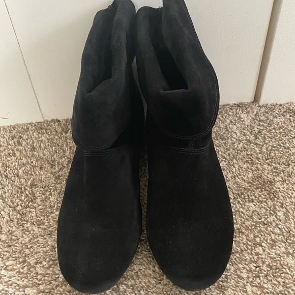 Gianni Bini womens booties - Picture 2 of 4